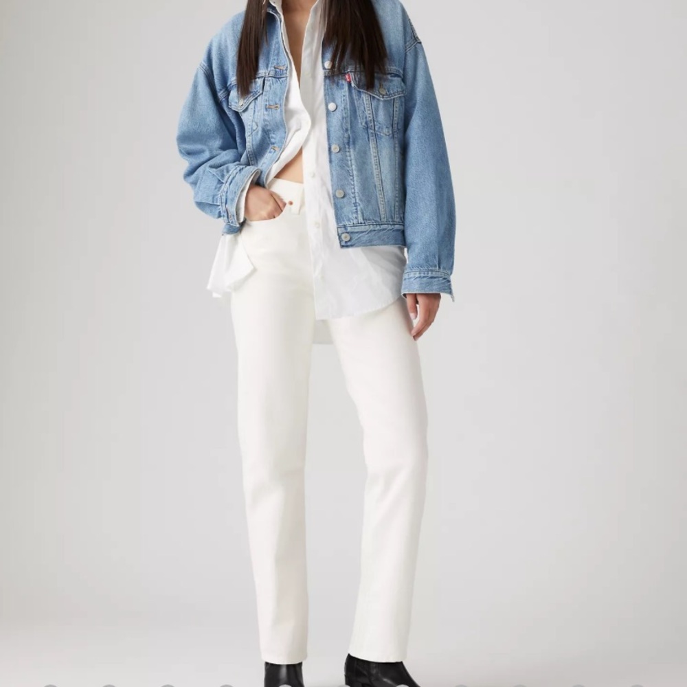 LEVI’S WHITE HIGH WAISTED WEDGIE STRAIGHT JEANS